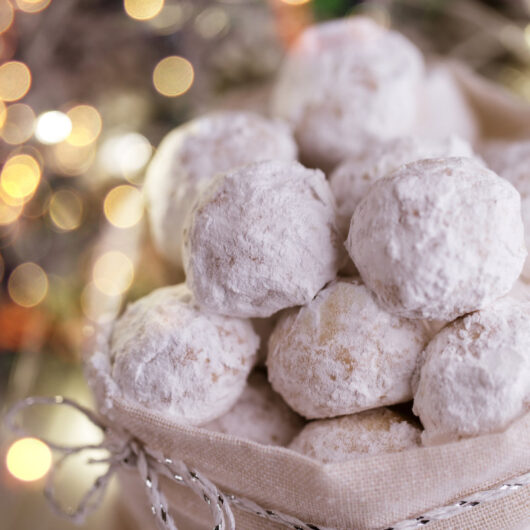 Mexican Wedding Cakes